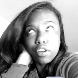 Meet your Posher, Ayanna